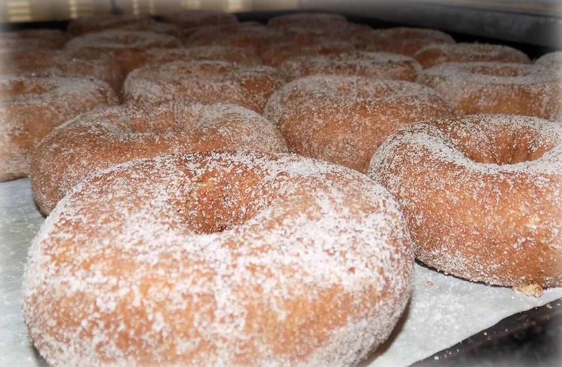 A photo of many donut bread.